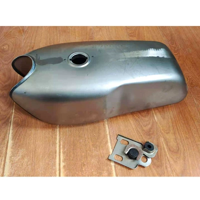 to SR400 direct fuel: Fuel tank