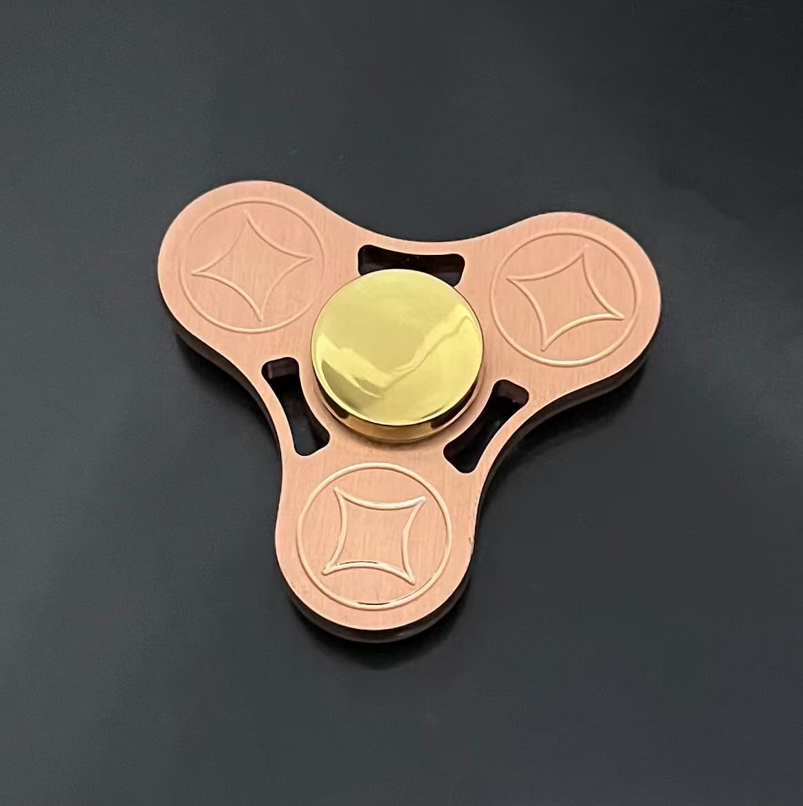 Aleación de cobre OVNI de alta calidad (caja de plástico o caja de regalo)