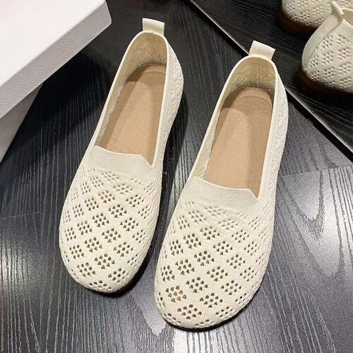One-step bean shoes soft bottom agent network face fly weave grandma shoes women's 2024 autumn new breathable comfortable shallow mouth 