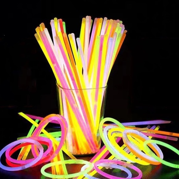 Niños varillas fluorescentes no tóxicas jardín de infantes ceremonia de graduación pegada ropa brillante brillante brillante concierto de luz plateada brazalete de luz nocturna