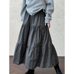 鹿西 复古小碎花半身裙女秋季新款显瘦气质a字抽褶蛋糕长裙1721