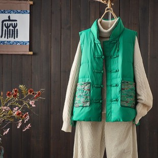 New Chinese Style Buckle down Vest for Women Autumn and Winter 2025 New White Duck down Warm Top Loose Vest Jacket
