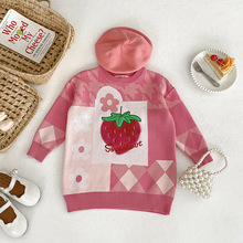 女童洋气草莓套头毛衣2023秋冬新款宝宝甜美针织衫小女孩保暖上衣
