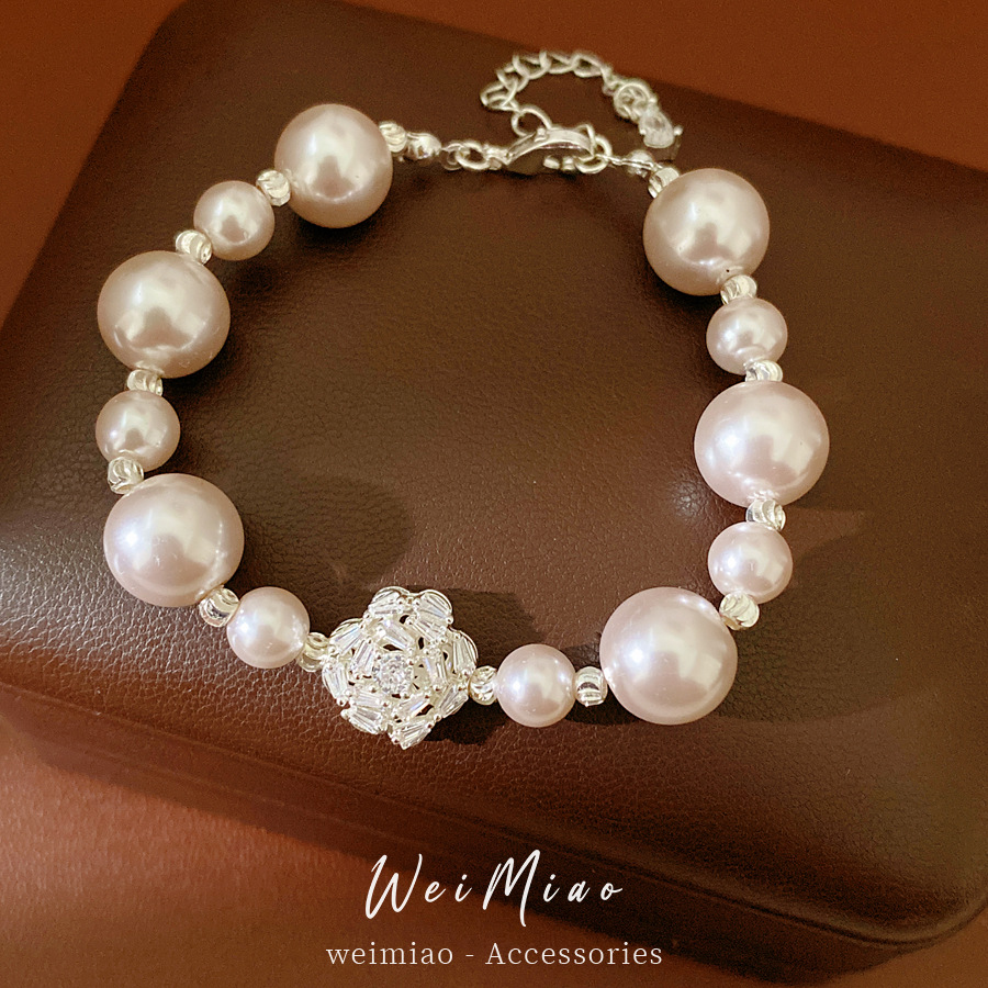 Pulsera de perlas de piedra de diamante ligera de lujo nicho de alto nivel pulsera temperamento de moda al por mayor joyas de mano image 1