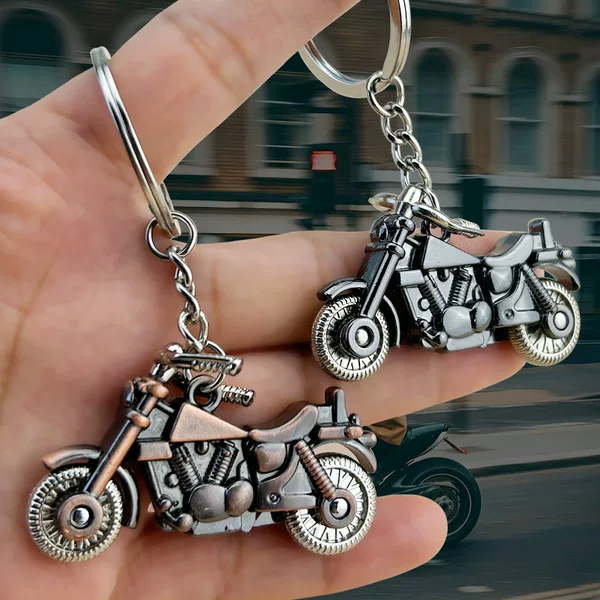 Simulation Cool Safety Helmet Motorcycle suit Keychain Metal Helmet Keychain Pendant Motorcycle Keychain