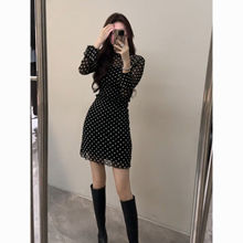 白枕鹤秋季法式风圆领波点长袖连衣裙新款收腰遮肉百搭透气