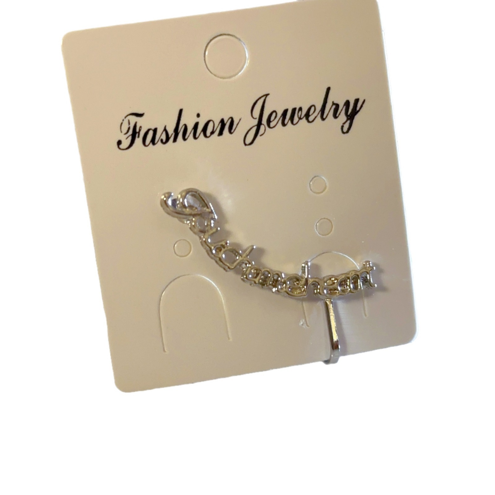 Pendientes de una sola letra para la oreja izquierda, estilo largo y frío de alta gama, tipo de colgante de oreja, diseño de nicho, temperamento, clip de oreja de todo fósforo