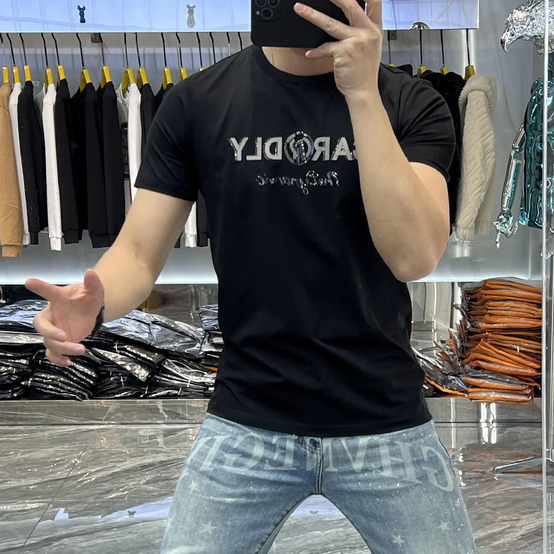 Erkekler 2024 Yaz Yeni Kişiselleştirilmiş Trend Günlük Moda Çok Yönlü Yuvarlak Yaka İnce Kesim Mektup Baskılı Kısa kollu_voghion.com
