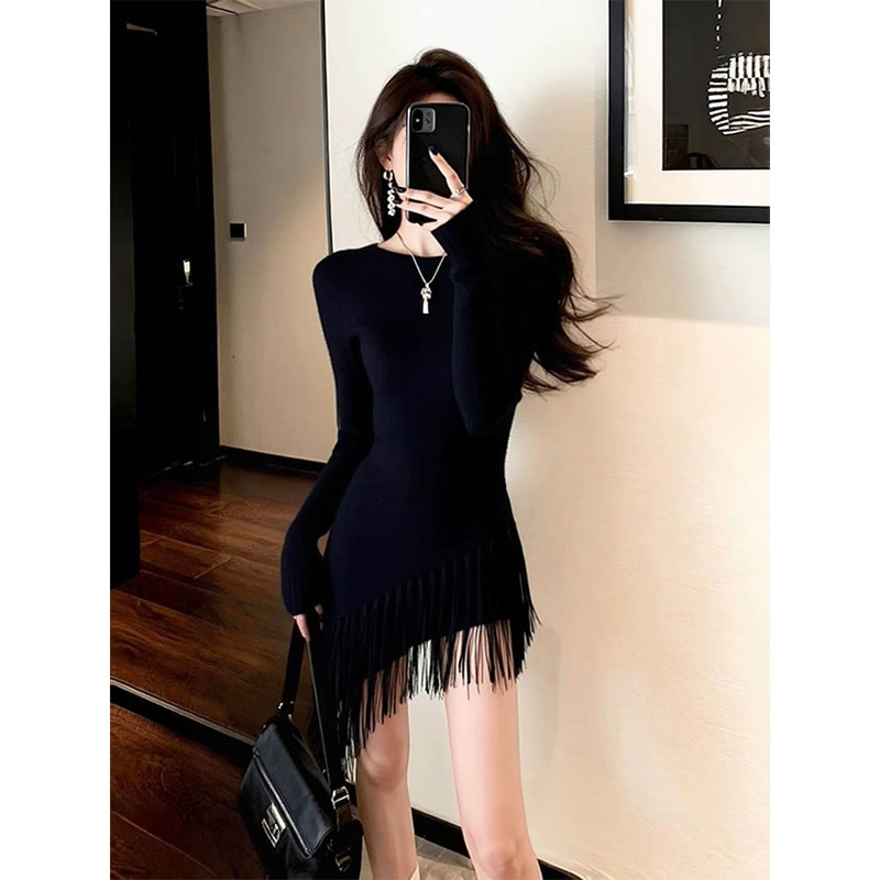 French Hepburn Style Irregular Tassel Long-Sleeve Dress for Women, Autumn and Winter Design, Slim Fit, Flattering Short Dress French Hepburn Style Irregular Tassel Long-Sleeve Dress for Women, Autumn and Winter Design, Slim Fit, Flattering Short Dress