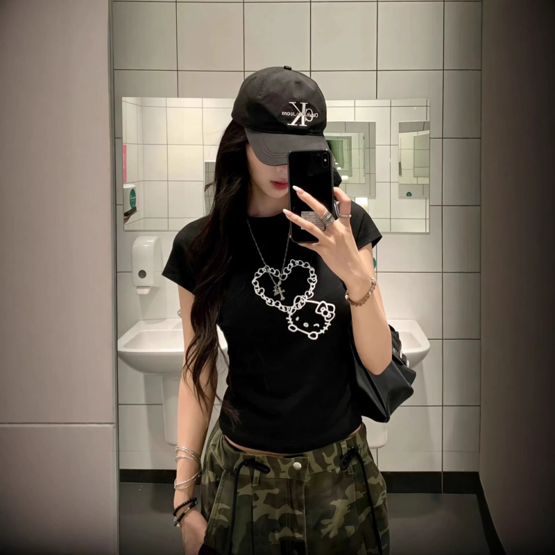 Korean-Style Chic Summer Graffiti Heart Hello Kitty Print Short-Sleeve Slim-Fit T-Shirt for Petite Women Korean-Style Chic Summer Graffiti Heart Hello Kitty Print Short-Sleeve Slim-Fit T-Shirt for Petite Women