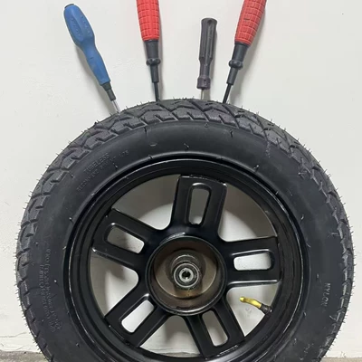 Self-repairing jelly glue, leak-proof Elektrikli avtomobil şinləri