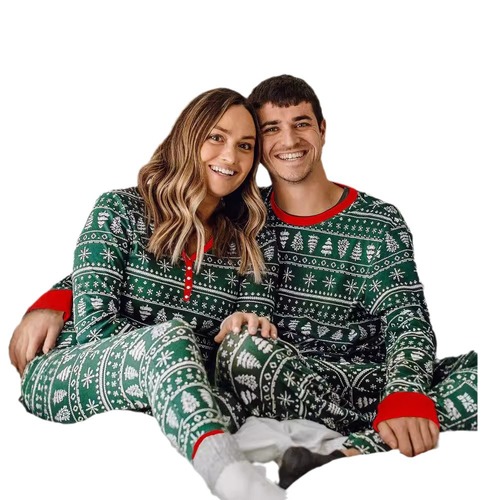 Amazon eBay hot 2025 European and American Christmas new arrivals: parent-child outfits, home sets, and pajamas.