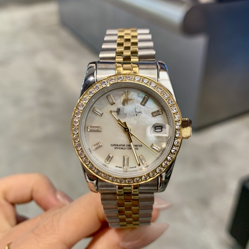 Wechat Business Delivery Laojia Diary Series Oyster Perpetual Diary 31mm Swiss Quartz Women's Watch Olive Green Watch Wechat Business Delivery Laojia Diary Series Oyster Perpetual Diary 31mm Swiss Quartz Women's Watch Olive Green Watch
