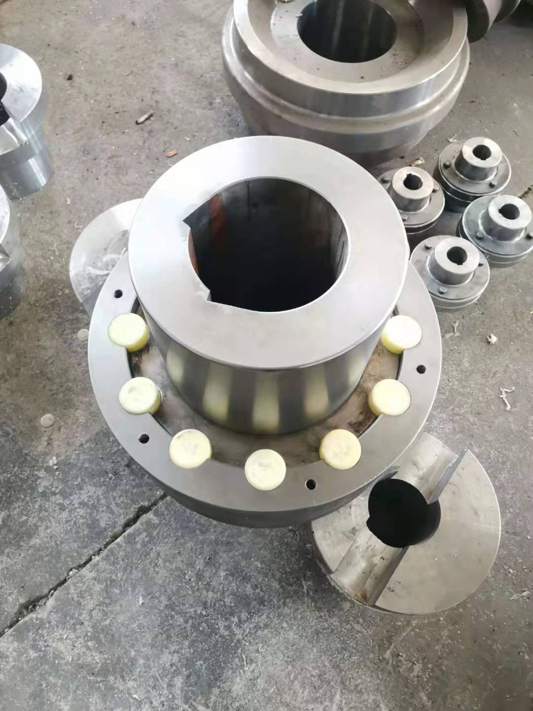 ZL型弹性柱销连轴器尼龙柱销联轴器尼龙棒弹性联轴器-阿里巴巴