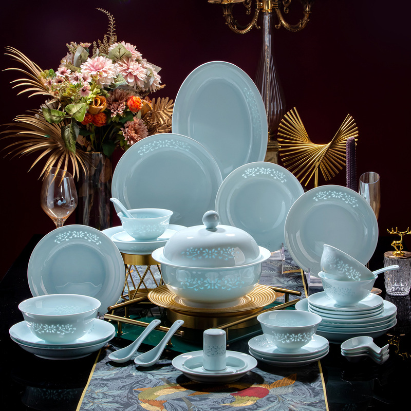 Jingdezhen High-Temperature Underglaze Color Tableware Set, Shadow Green Exquisite Bowl and Dish Set, Household High-White Porcelain, Easy to Clean, Gift-Giving