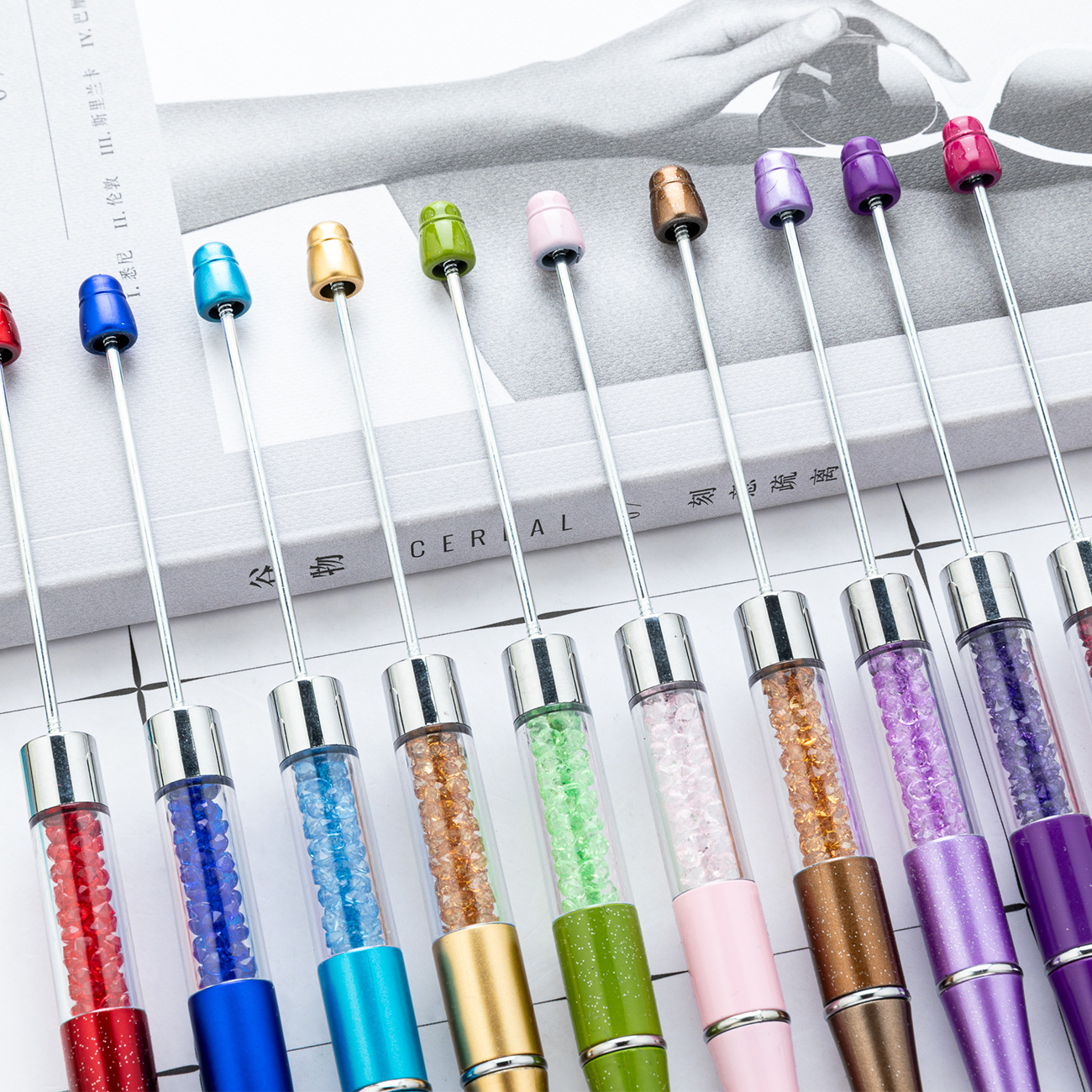 Bolígrafo con cuentas de cristal de bricolaje bolígrafo con cuentas de plástico giratorio multicolor bolígrafo de regalo publicitario creativo al por mayor