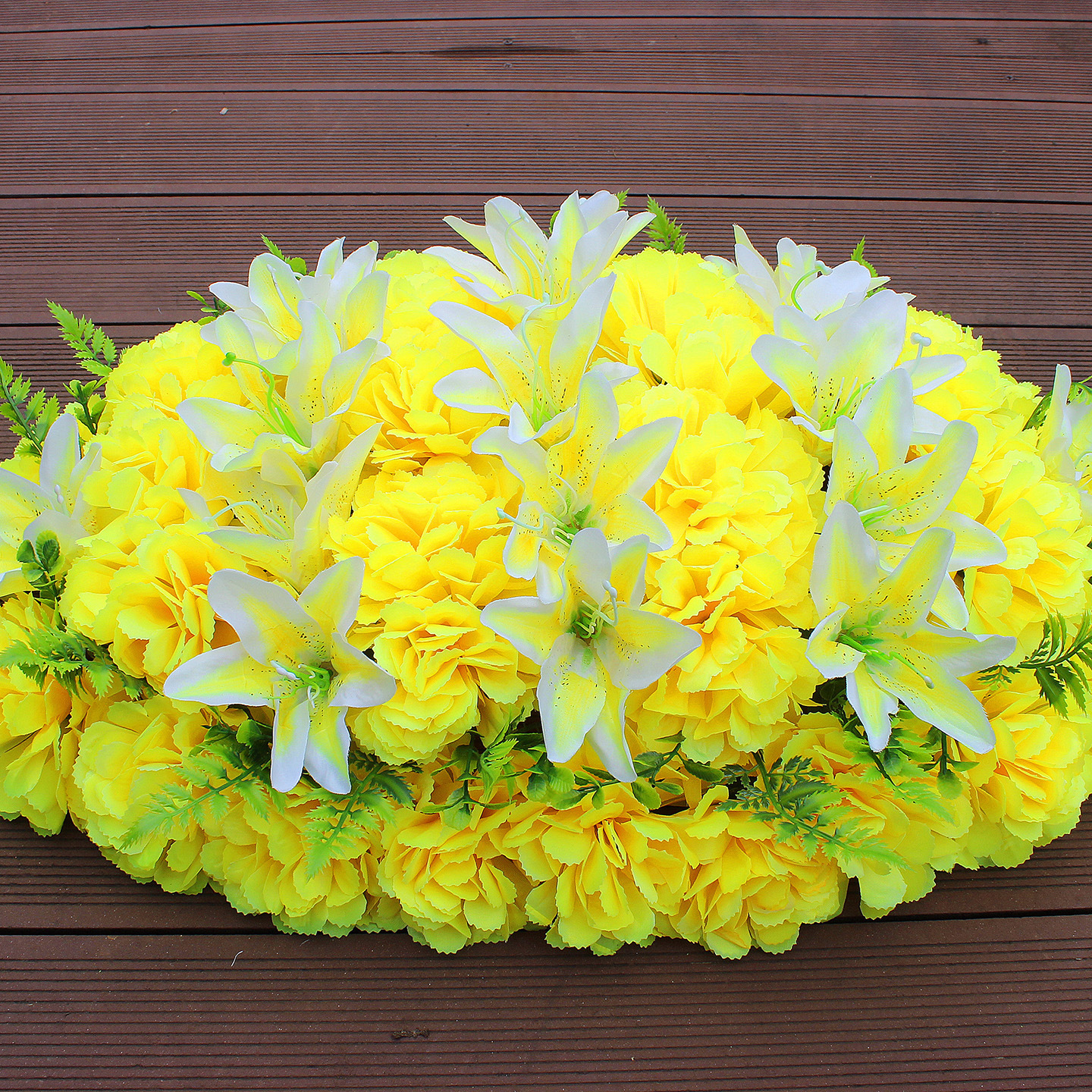 Yellow Saylily+Yellow
