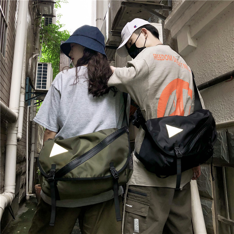 Chao brand personality oblique hip hop male large capacity satchel Street Japanese Harajuku solid color single shoulder riding support points