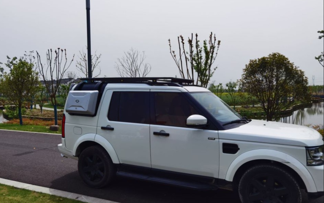 Discovery 3 Roof Platform Is Specially Designed for Discovery 4 Roof Expansion, Equipped with a Modified Vehicle Platform Travel Rack and Luggage Rack