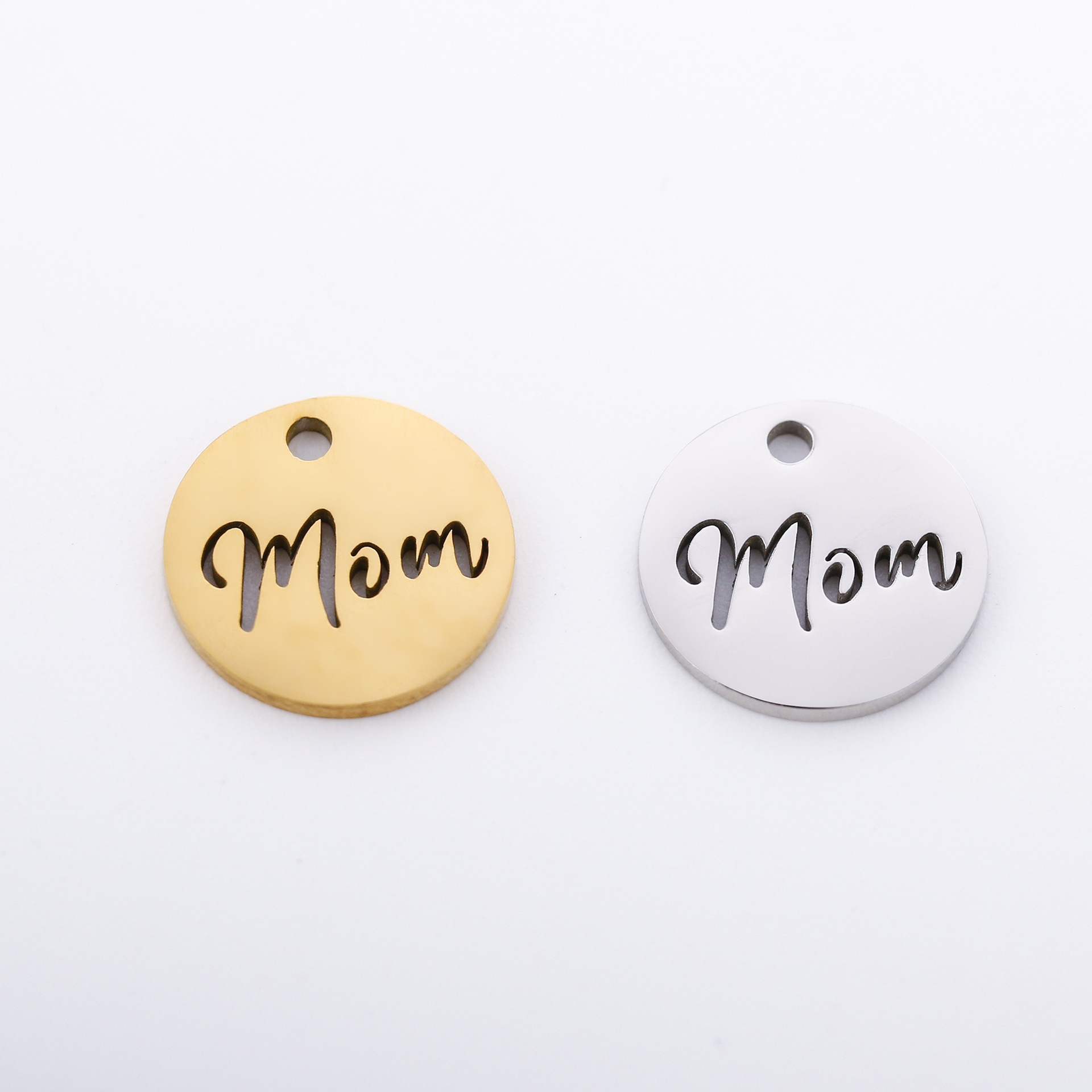 New stainless steel mirror round hollow mom letter small pendant diy Mother's Day gift mom jewelry accessories