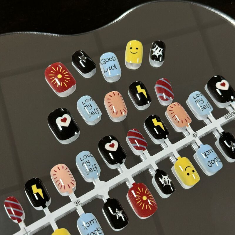 Wearable Nails, Good Luck, Smiling Face, Cute Bean Nails, Korean Fake Nail Patches, Contrasting Color Whitening Manicure