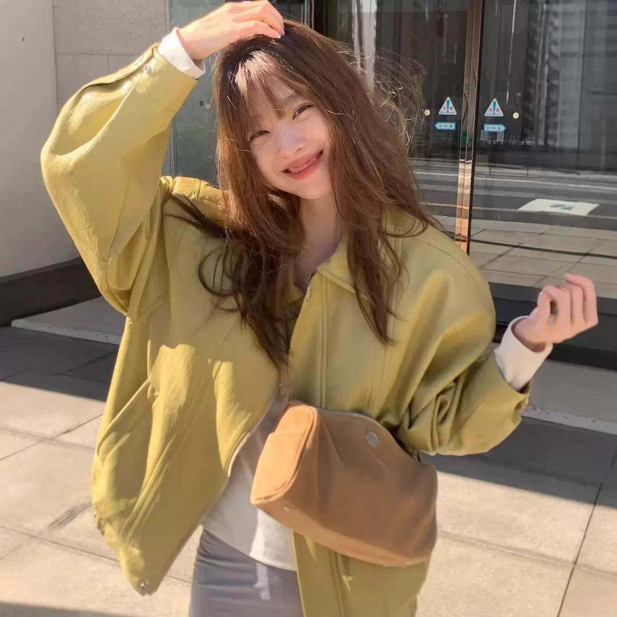 现货2026春季新韩国东大门overd*eflair翻领拉链姜黄色皮衣外套女