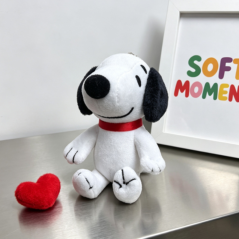 2026 New Snoopy Cross-Border Plush Doll Pendant Wholesale, Cute and Playful Pendant, Small Toy Bag Charm