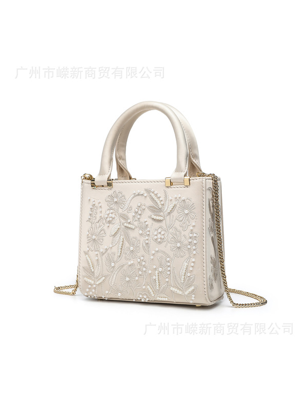 z2025珍珠绣花时尚手提包丝缎质感硬质包轻奢花卉刺绣辣条单肩包|undefined