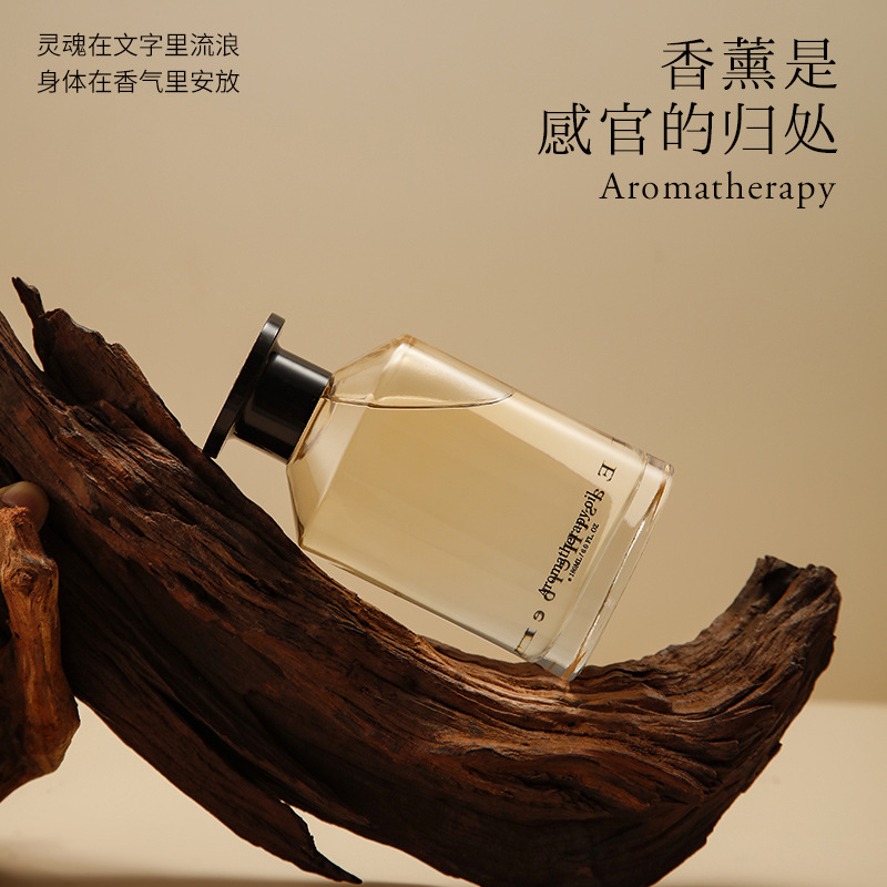 Flameless Rattan Aroma Diffuser Essential Oil, High-End Hotel Fragrance, Fresh Scent for Toilet and Bedroom, Long-Lasting Scent Diffuser and Deodorizer, Decorative Piece