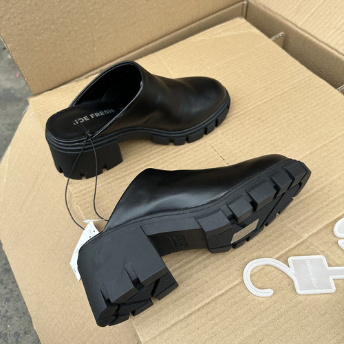 Spring and autumn new style outer wear thick heels and thick soles, Baotou half slippers, large size women's shoes wholesale