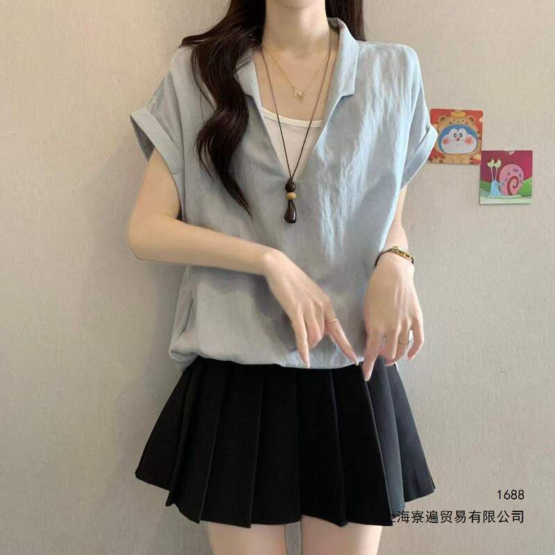 Beautiful Fake Two-Piece Short-Sleeved Shirt for Women 2026 Summer New Style Age-Reducing and Stylish Loose Top Beautiful Fake Two-Piece Short-Sleeved Shirt for Women 2026 Summer New Style Age-Reducing and Stylish Loose Top