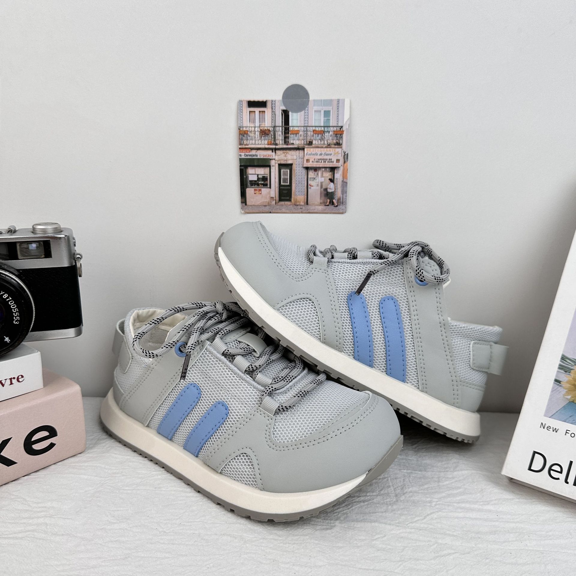 Zapatos de red de ondas largas zapatos blancos para mujeres 2025 nuevos zapatos deportivos casuales de verano transpirables zapatos de mujer Agam zapatos de cabello