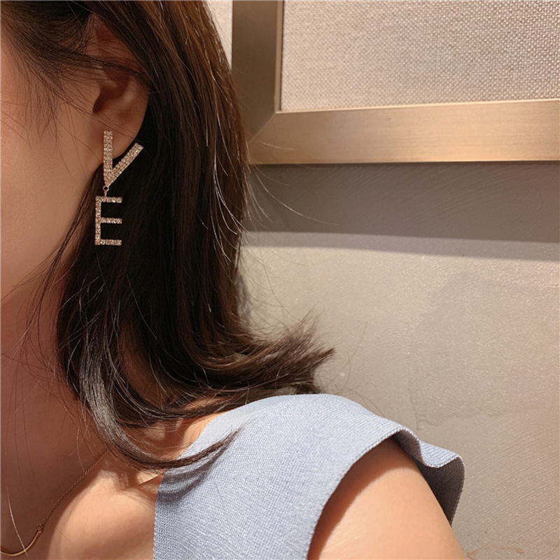 18006273690_2030211668