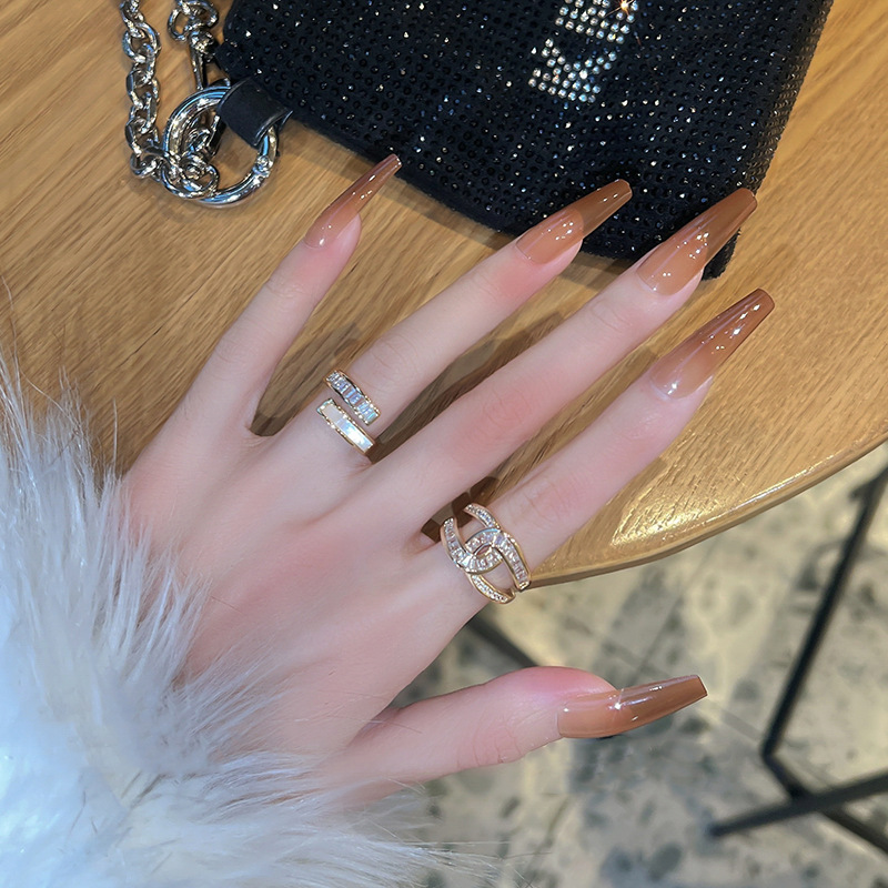 Luxury Sparkling Diamond Ring For Women Elegant Designer Style_voghion.com