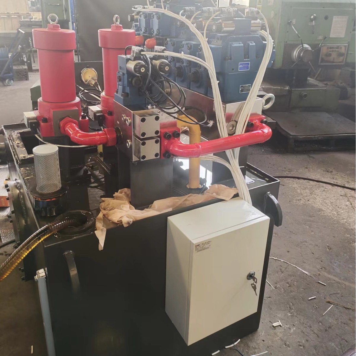 液压系统液压站、二通插装阀系统欢迎给界人士来厂订购（金易德