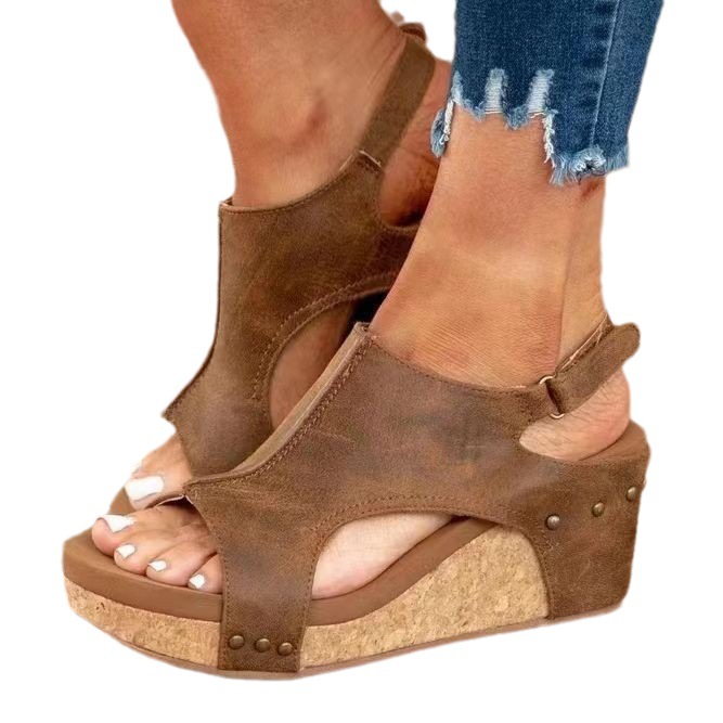 Sandalias de mujer de talla grande europeas y americanas 2023 Verano nuevas sandalias de plataforma de cuña de velcro con estampado de leopardo remache de boca de pescado transfronterizo