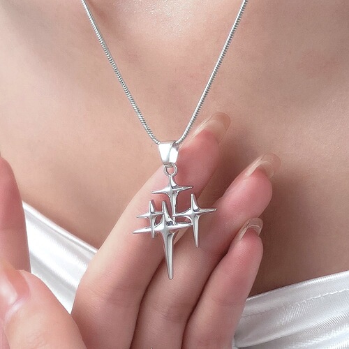 New Sweet and Cool Y2K Spicy Girl Double Star Cross Necklace, Instagram Hip-Hop Style Women's Sweater Chain, Titanium Steel Cool Wind Couple Accessories