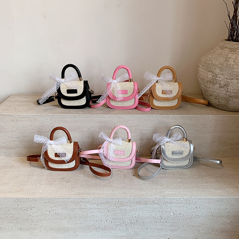 Bolso de hombro para niña de color de contraste de moda coreana mini bolso de paja para bebé lindo bolso para niños con pajarita de bufanda de seda dulce