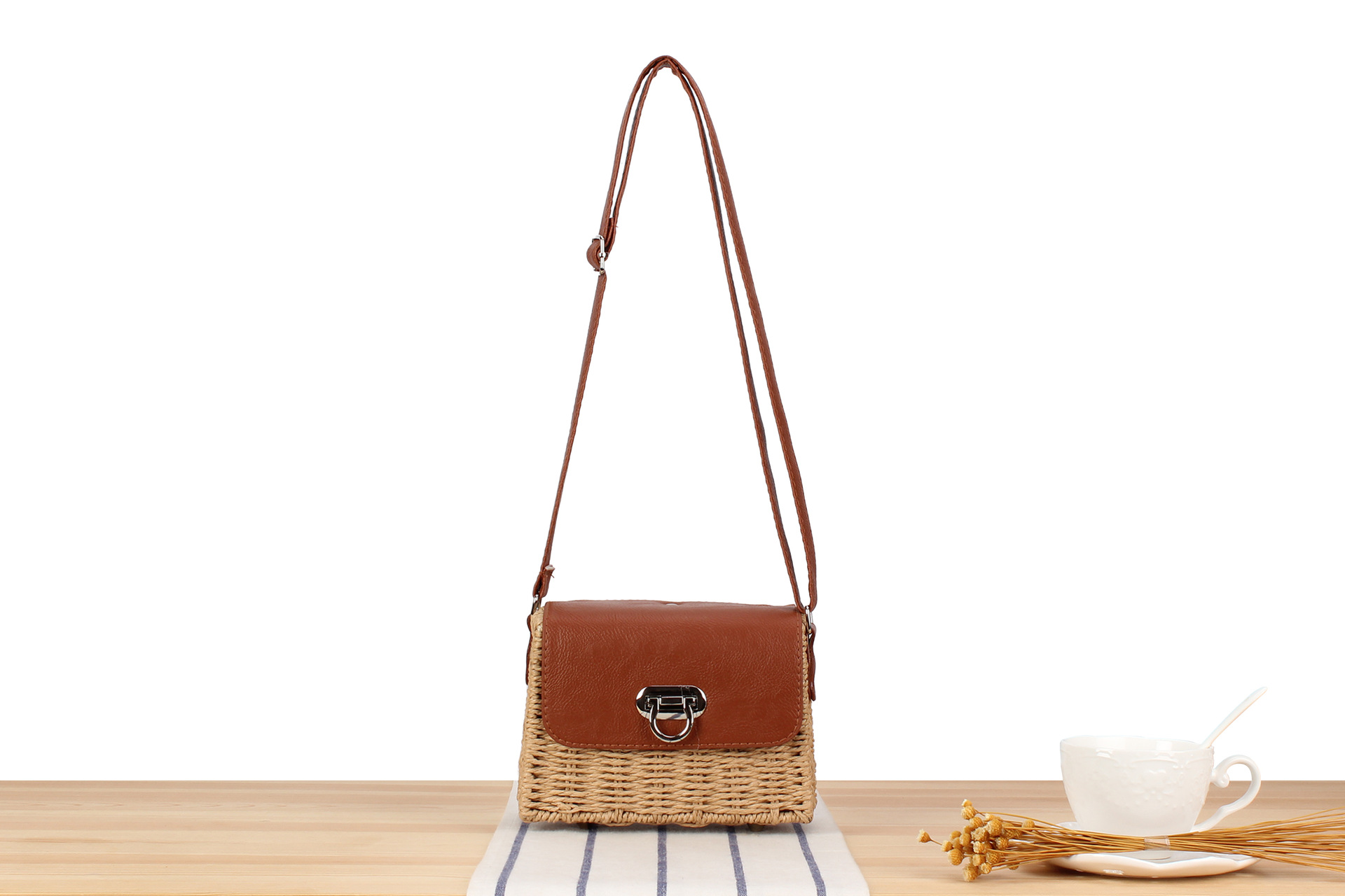 Women's Small Paper String Color Block Vacation Beach Weave Lock Clasp Straw Bag display picture 3