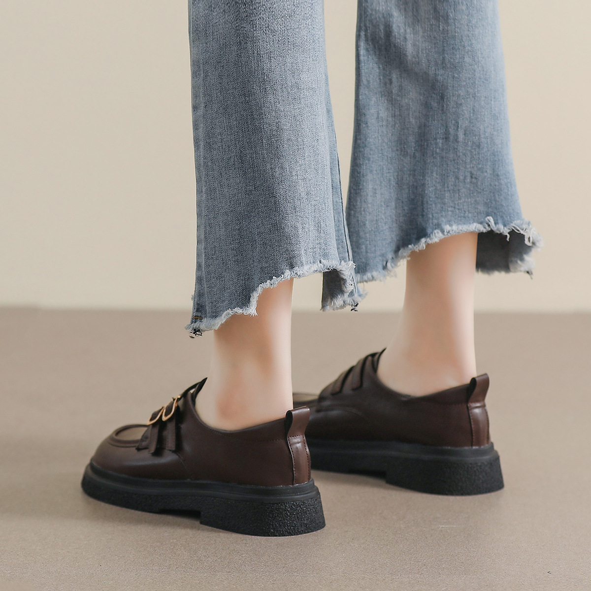 Weiwei Girl 6826-1 Thick-Soled Loafers Women's Strap Retro Maillard Soft-Soled Small Leather Shoes British Style
