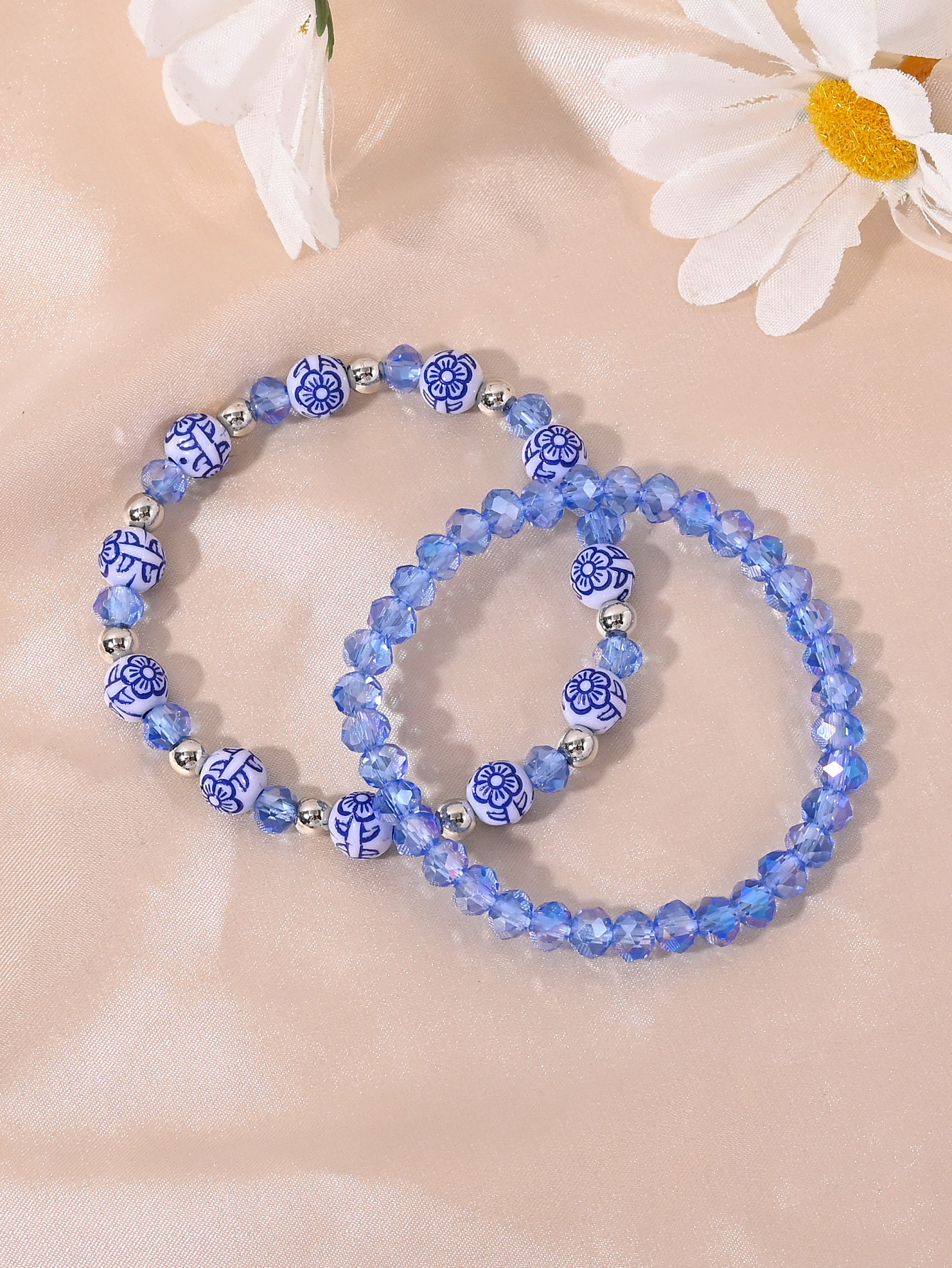 Minimalist & Stackable Layered Bracelets, Lightweight And Comfortable. Hypoallergenic, Kind To Sensitive Skin. A Subtle Way To Elevate Your Daily Look_voghion.com