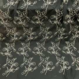 镂空刺绣蕾丝花边婚纱礼服连衣裙时装面料新款Embroidered Fabri