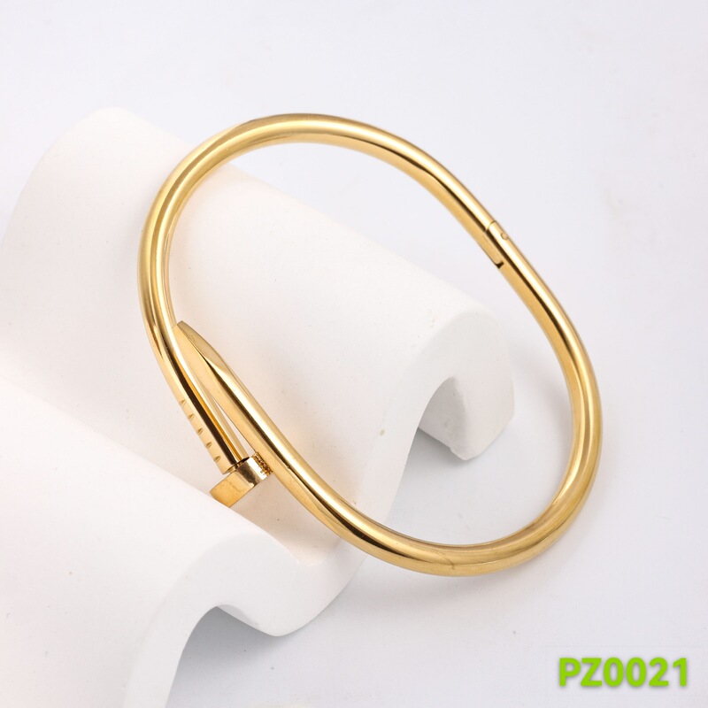 Popular European and American Cross-Border Stainless Steel Jewelry 18K Non-Fading Diamond-Studded Nail Bracelet for Women, Simple and Fashionable