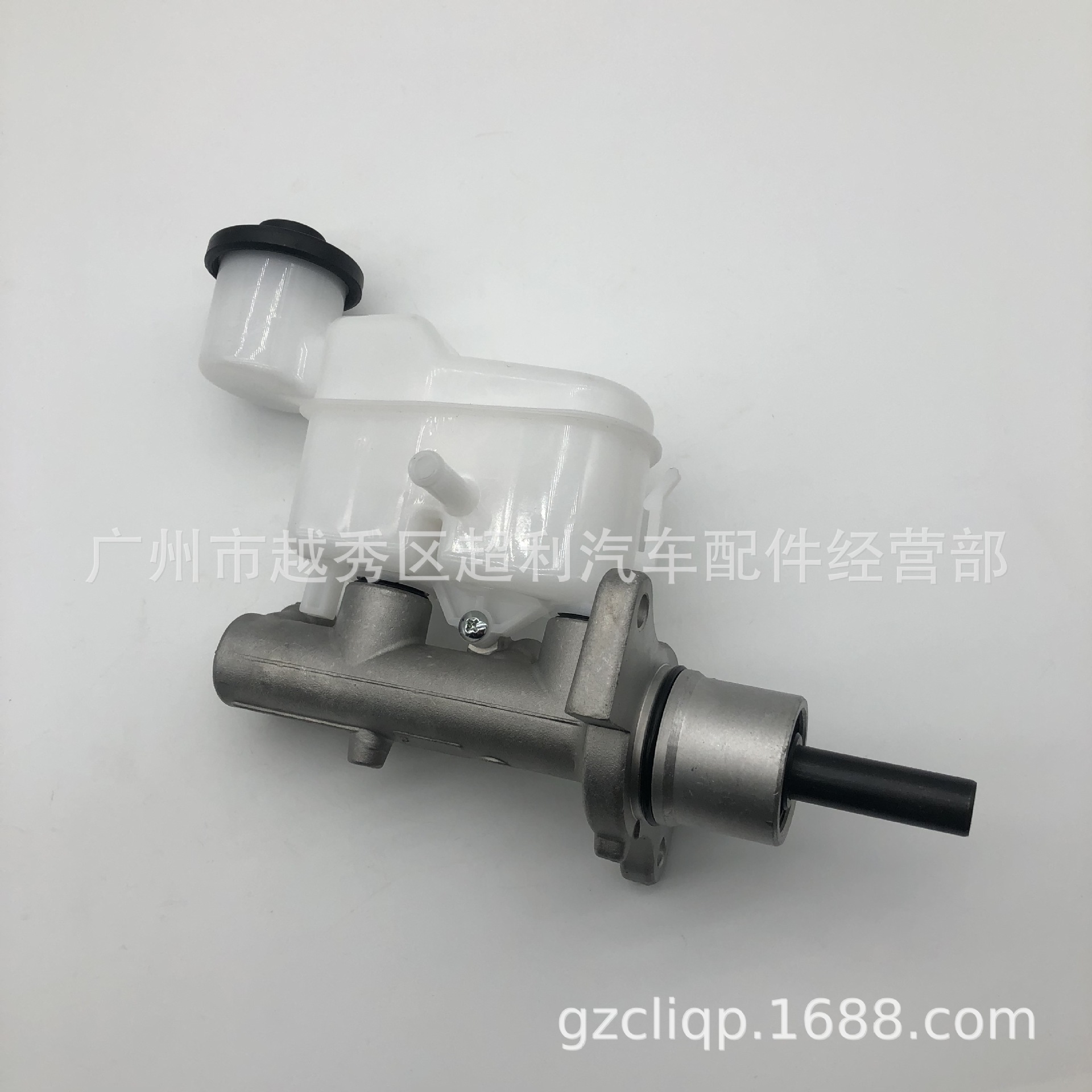 Applicable 47201-09210 47201-09240 VIGO KUN15 Hirax brake master cylinder