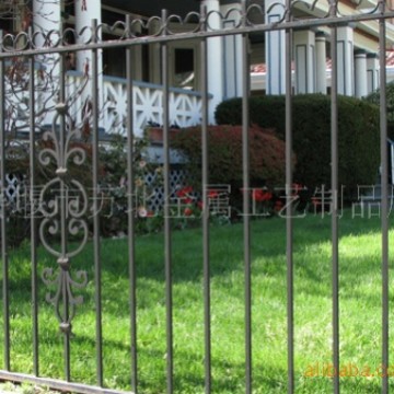 欧式锻打围栏护栏 金属工艺栅栏 铁艺防护隔离栏  热镀锌铁艺围栏
