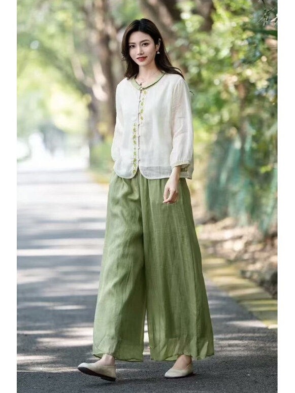 High-End Women's Clothing for Export, New Chinese Style Embroidered Ramie Shirt with Three-Quarter Sleeves and Traditional Buttons, Linen Cotton Linen Set High-End Women's Clothing for Export, New Chinese Style Embroidered Ramie Shirt with Three-Quarter Sleeves and Traditional Buttons, Linen Cotton Linen Set