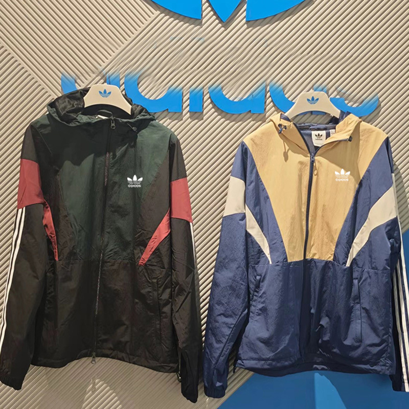 Outdoor sports hooded windbreaker with contrasting color tricolor patchwork jacket for spring and autumn, suitable for men and women, couples, hiking and cycling
