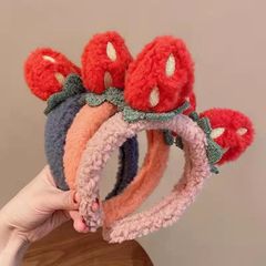 Cute 3D Strawberry Hairband for Trendy Girls, Sweet Mori-Style Headband—Perfect for Washing Your Face, Makeup, or as a Stylish Korean Headdress