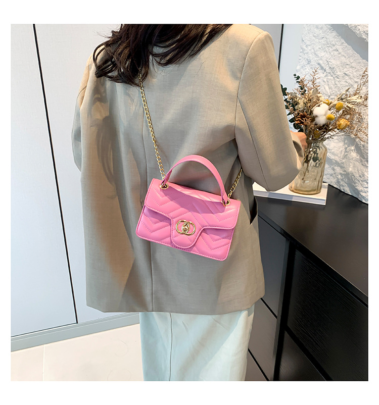 Fashion chain crossbody for women 2024 new high-end niche shoulder bag, fragrant style diamond grid small square bag_voghion.com