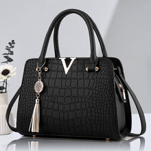 鳄鱼纹手提包女2025新款大气中年妈妈女包时尚女士包包手拎包